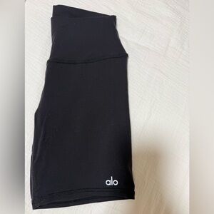 ALO Yoga Black biker  Leggings with White Logo